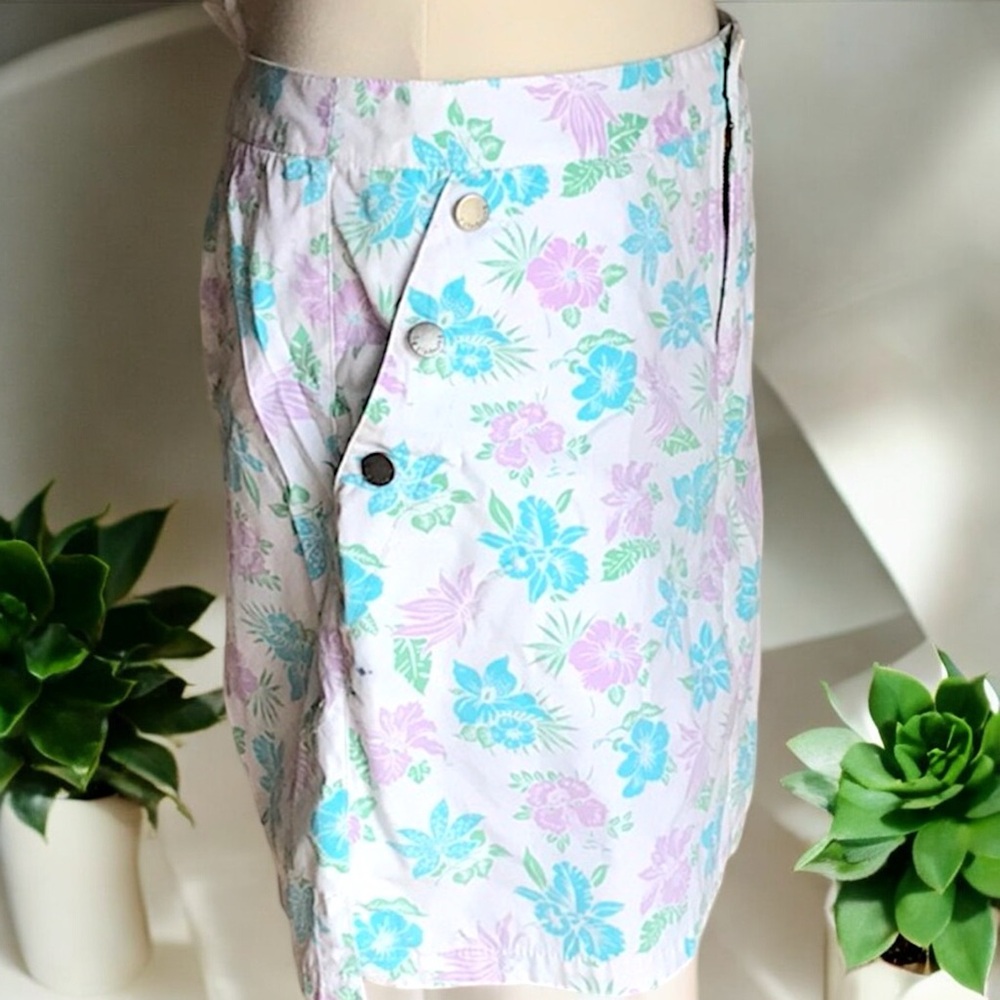 Liz Claiborne White Floral Lace Up Waist Skort - Picture 10 of 15